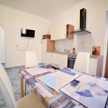 Aria Di Sale Lägenhet Trieste